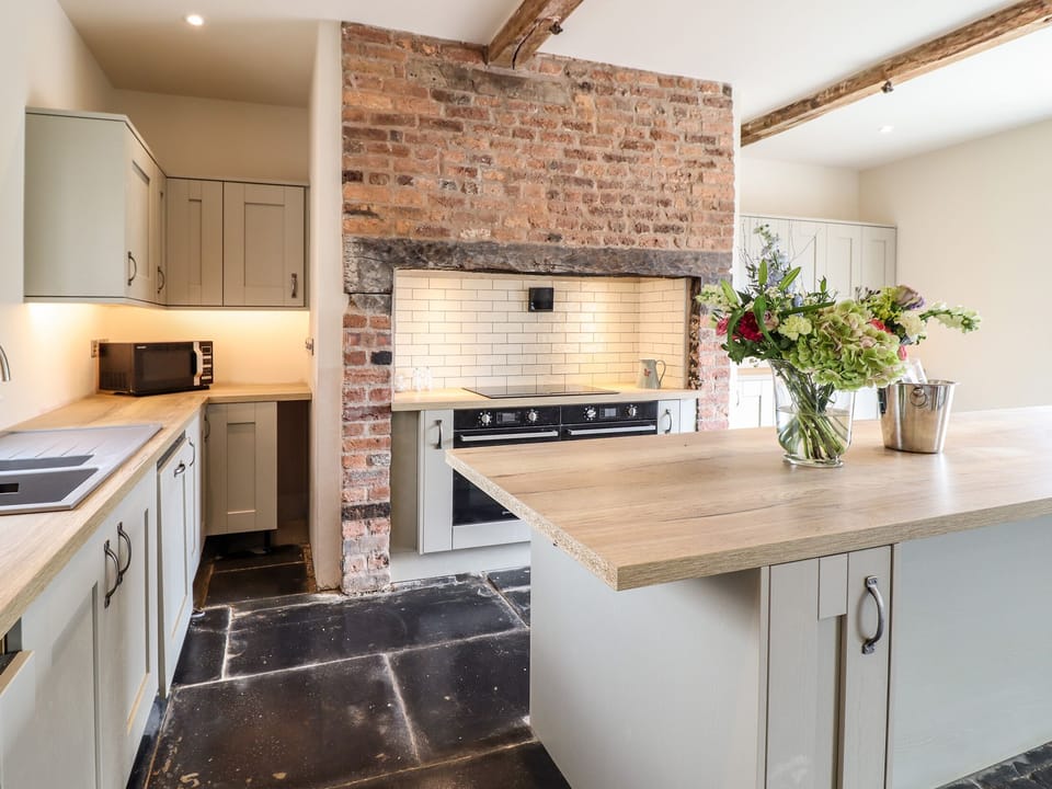 Cottage | Interior