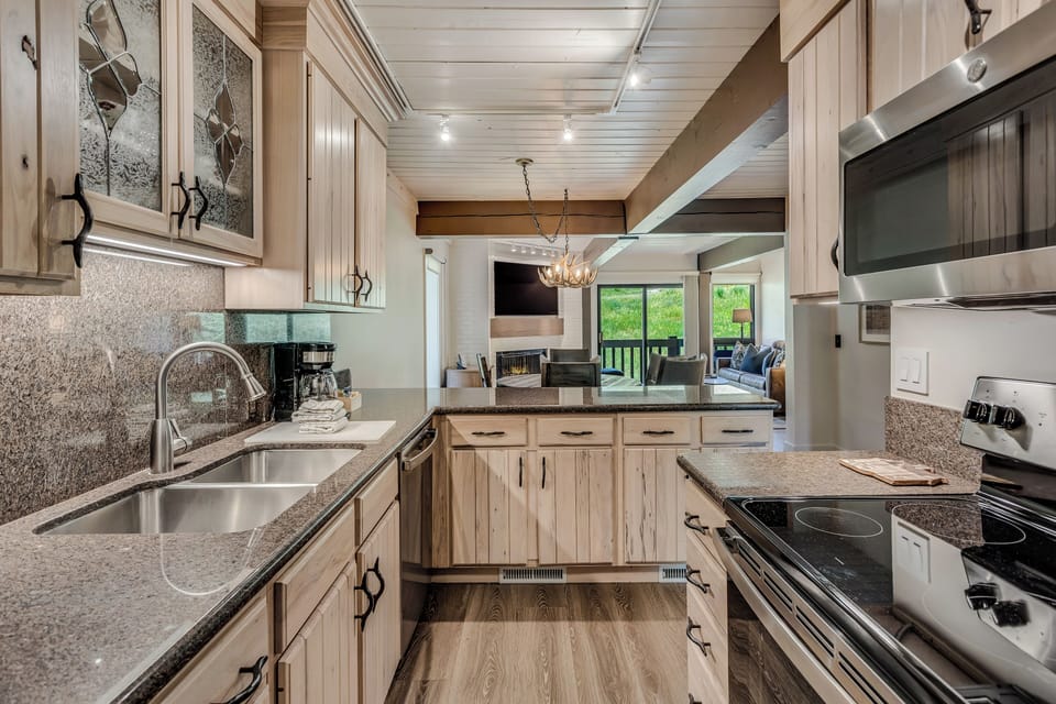Renovated full kitchen
