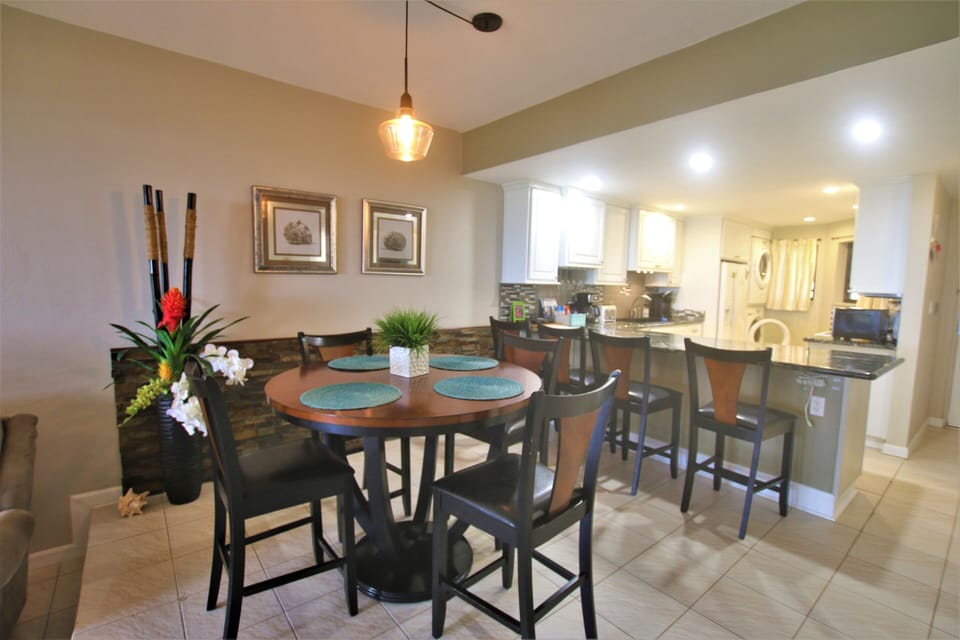 Dining Room to Kitchen