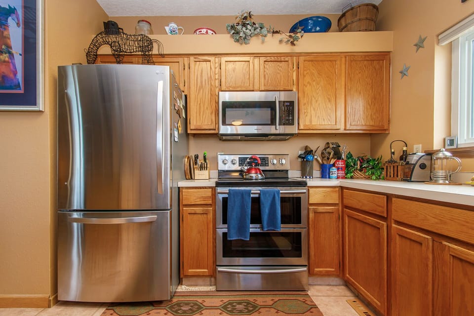 Easy to work in kitchen.