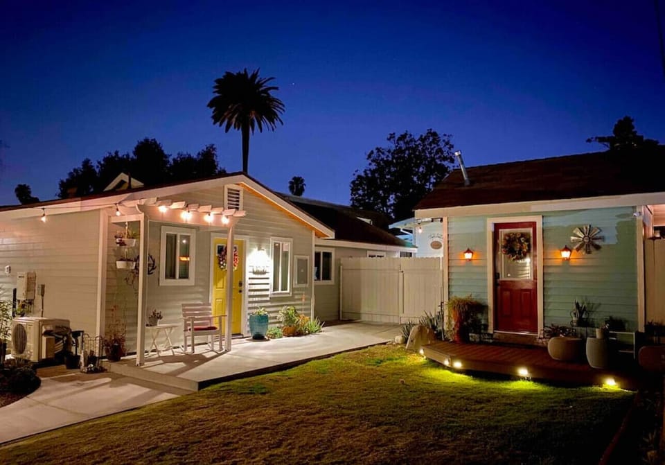 This little gem is tucked away from the busy streets to have a nice and quiet sleep.