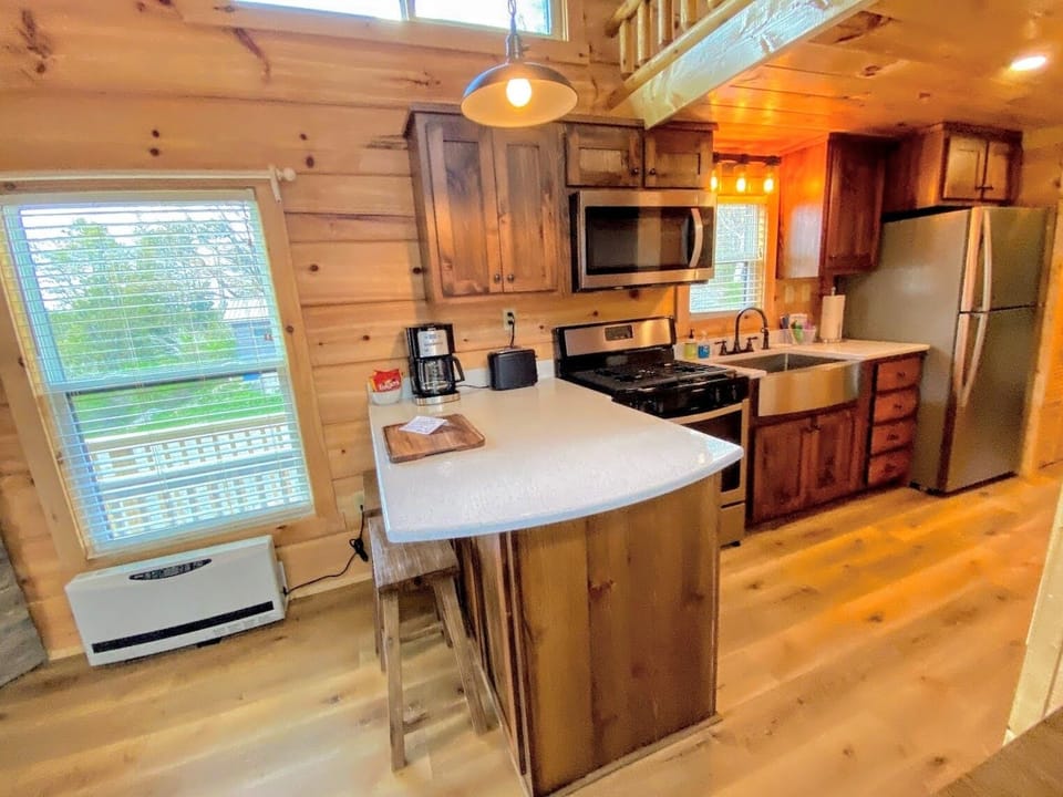 Meals are more satisfying in this bright and homey space.
