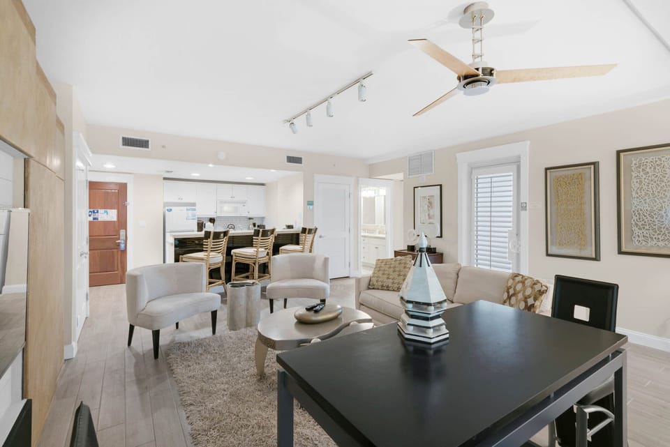 Dining table seats 3