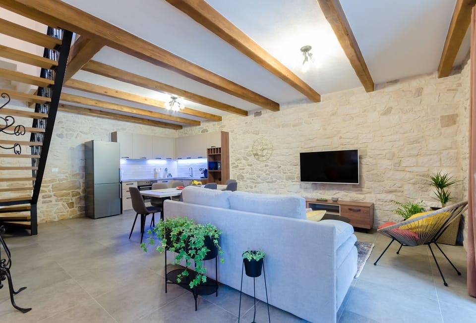 Villa | Living room | Fireplace