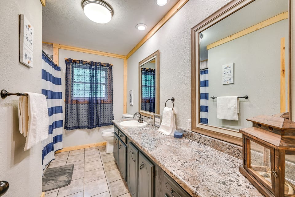Full Bathroom