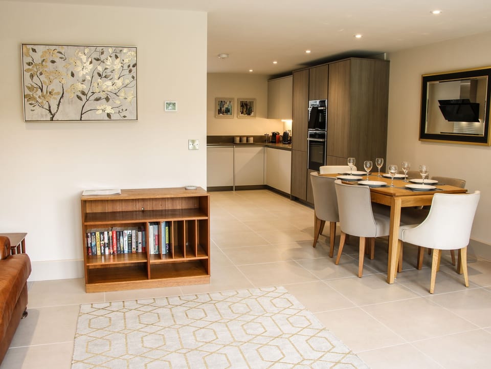 Cottage | Interior