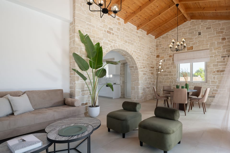 Open plan sitting room. 