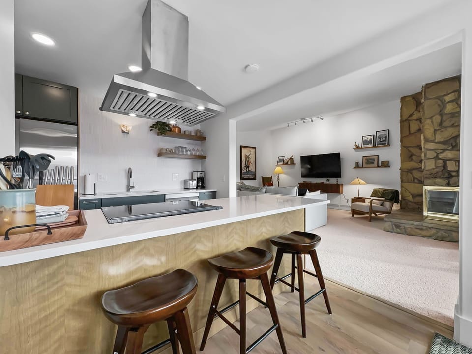 Condo, 2 Bedrooms | Private kitchen | Fridge, coffee/tea maker, toaster