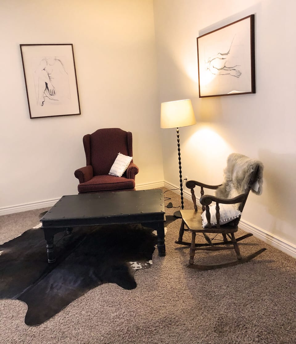 Master Bedroom Sitting area
