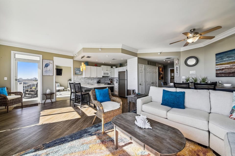 Main Living Area at 1406 SeaCrest