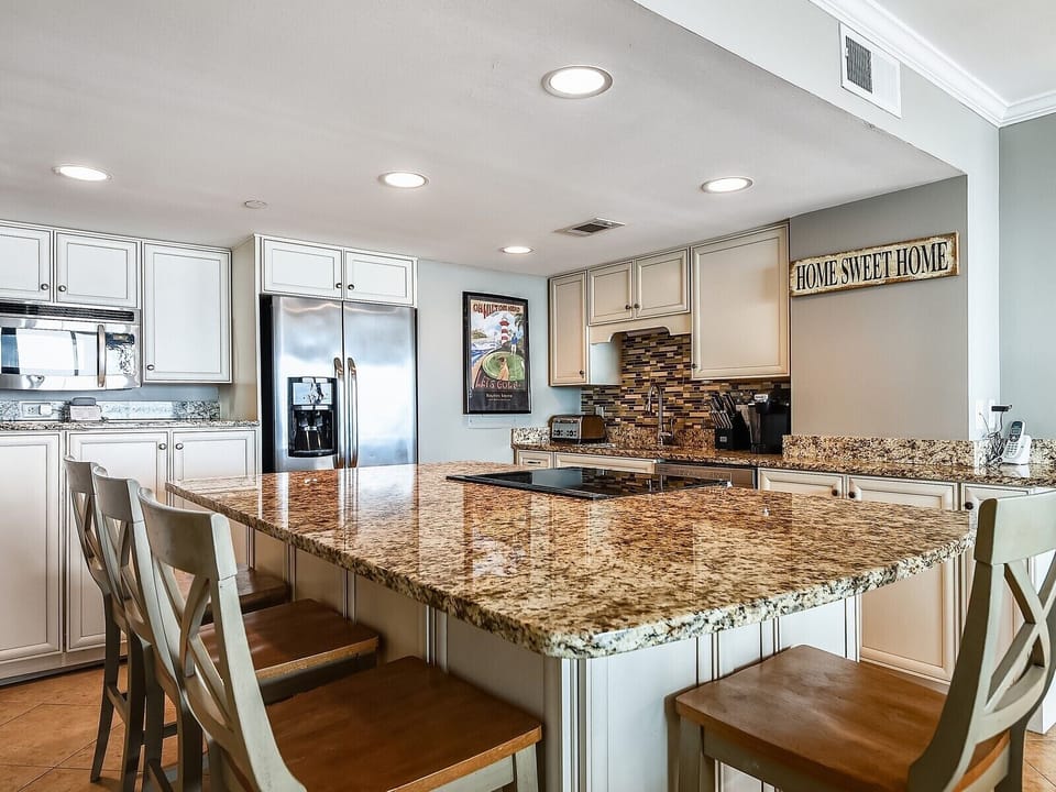 Kitchen at 3433 Villamare