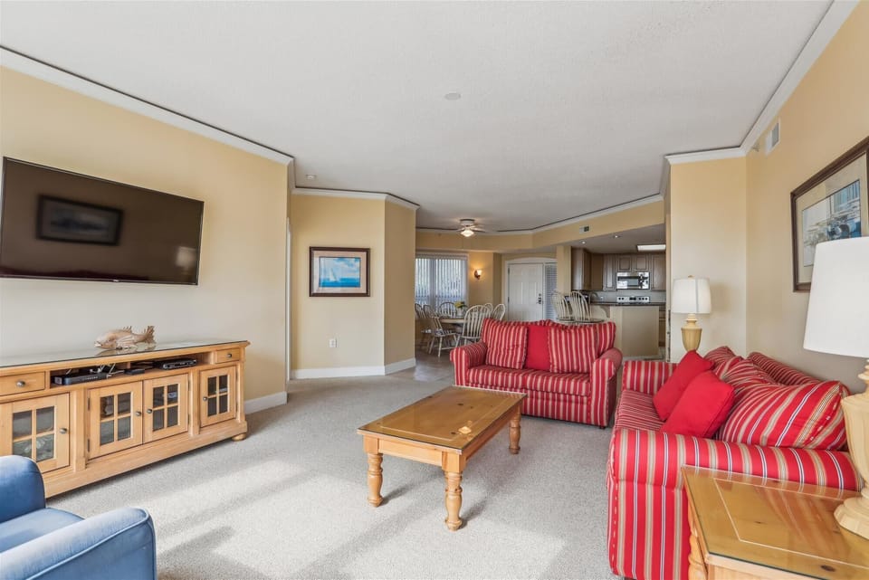 Living Room at 3206 Windsor Court South