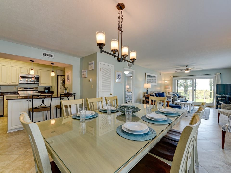 Dining Area, Kitchen and Living Room at 101 Shorewood