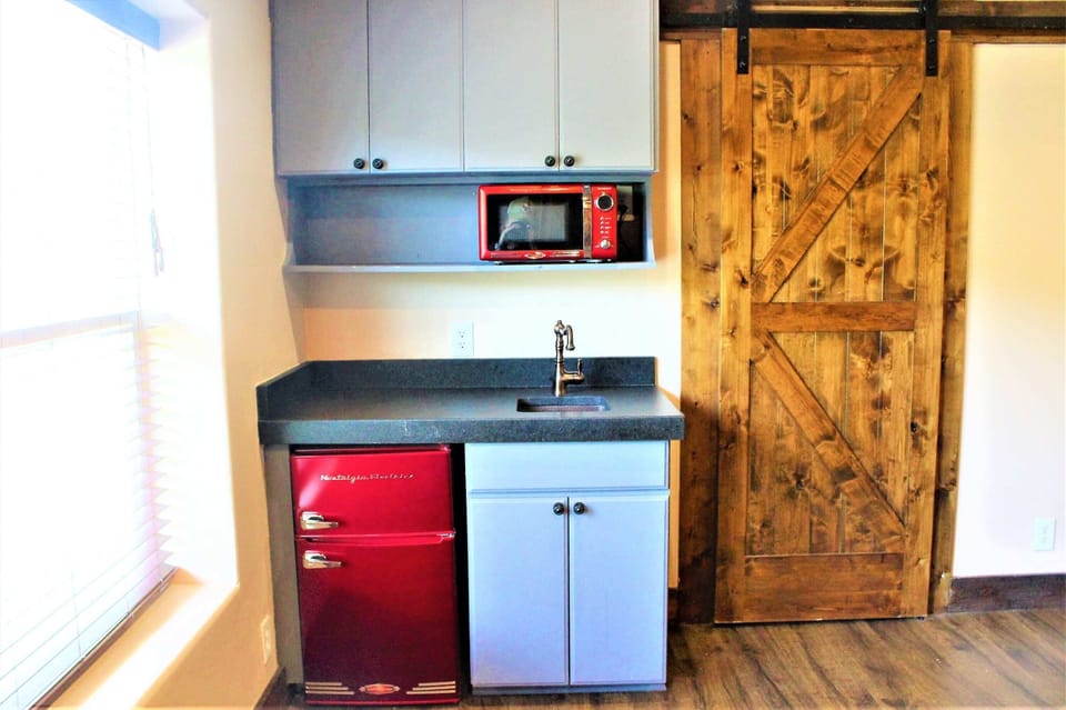 Primary room kitchenette