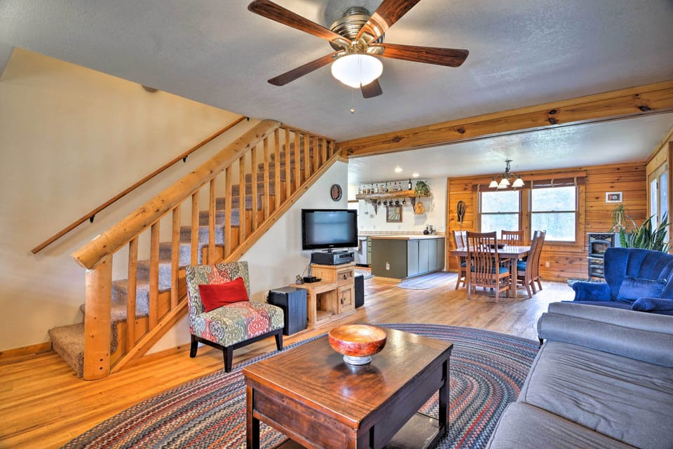 Living Room | Smart TV