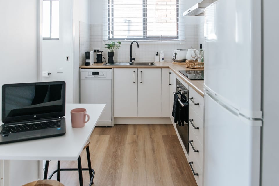 full kitchen