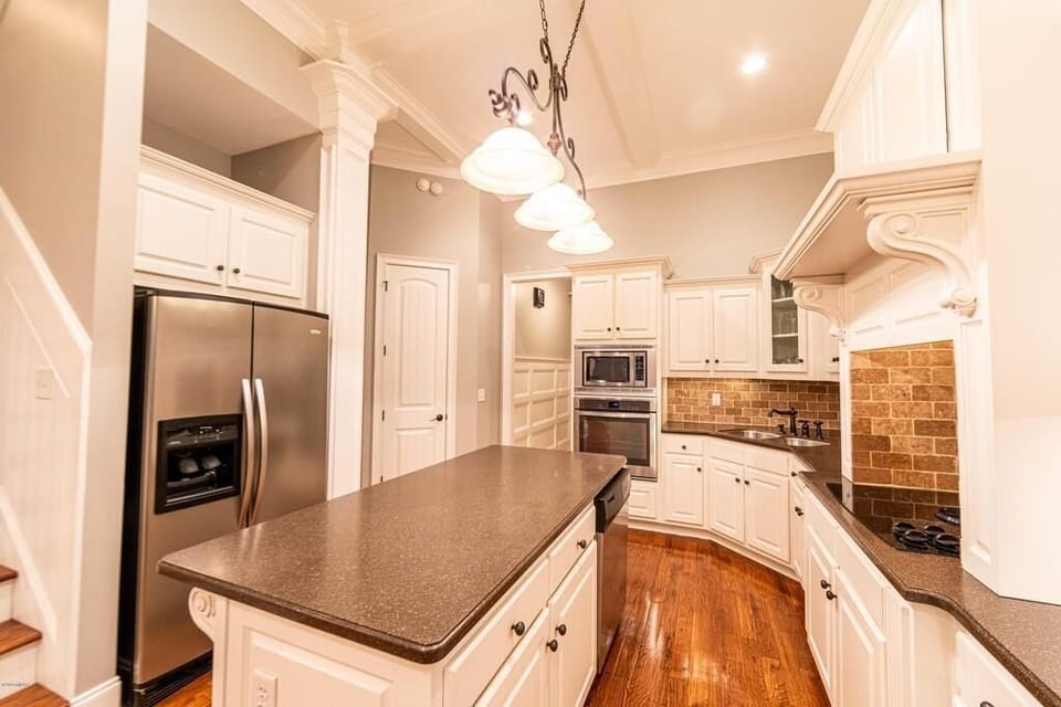 Large well appointed kitchen with everything you need. 