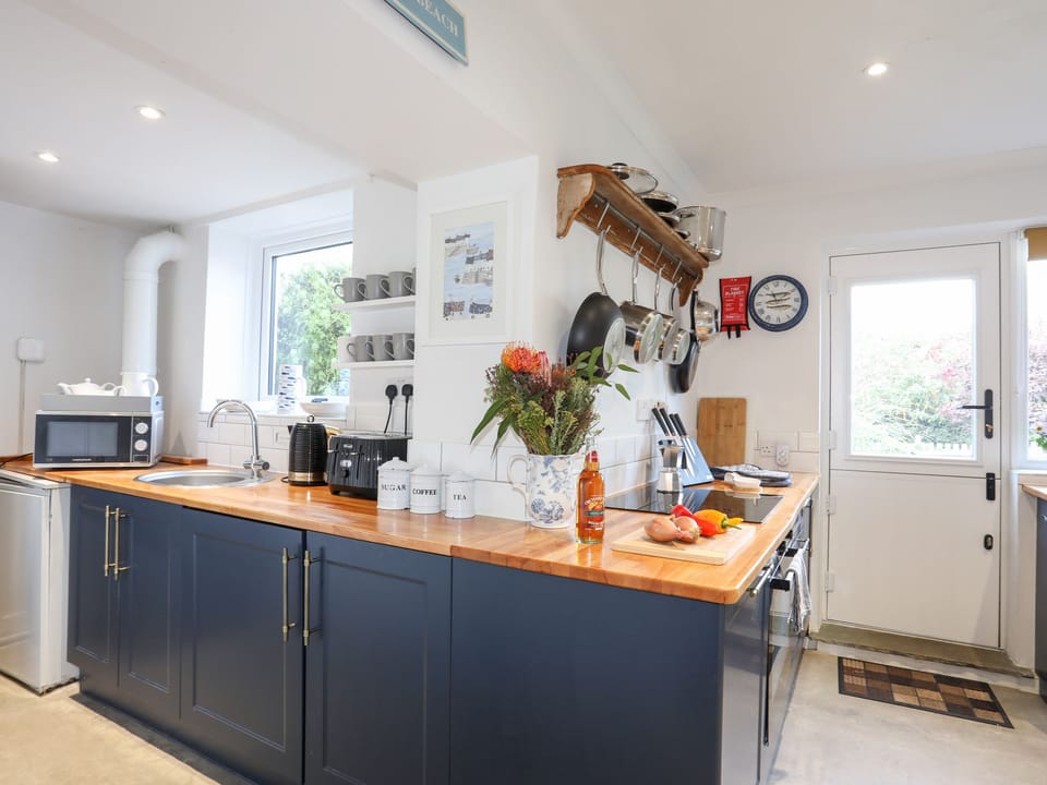 Cottage | Interior