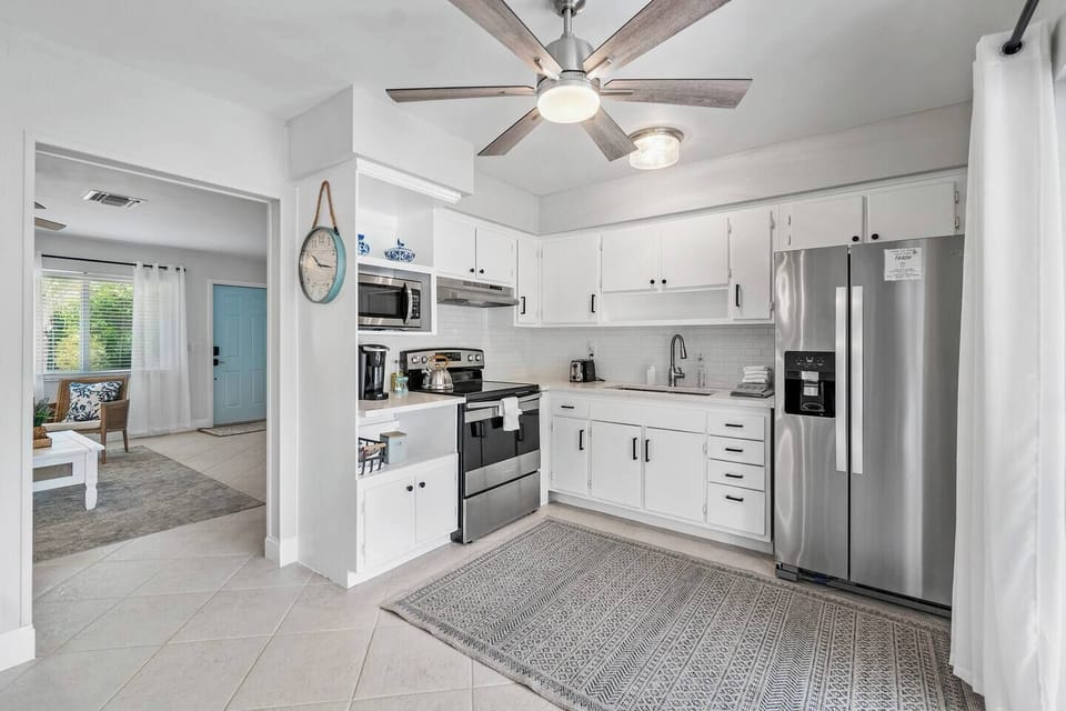 Fully equipped kitchen, just bring your culinary skills and enjoy.