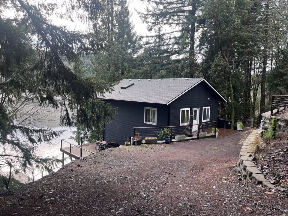 parking ( backing in is preferred)