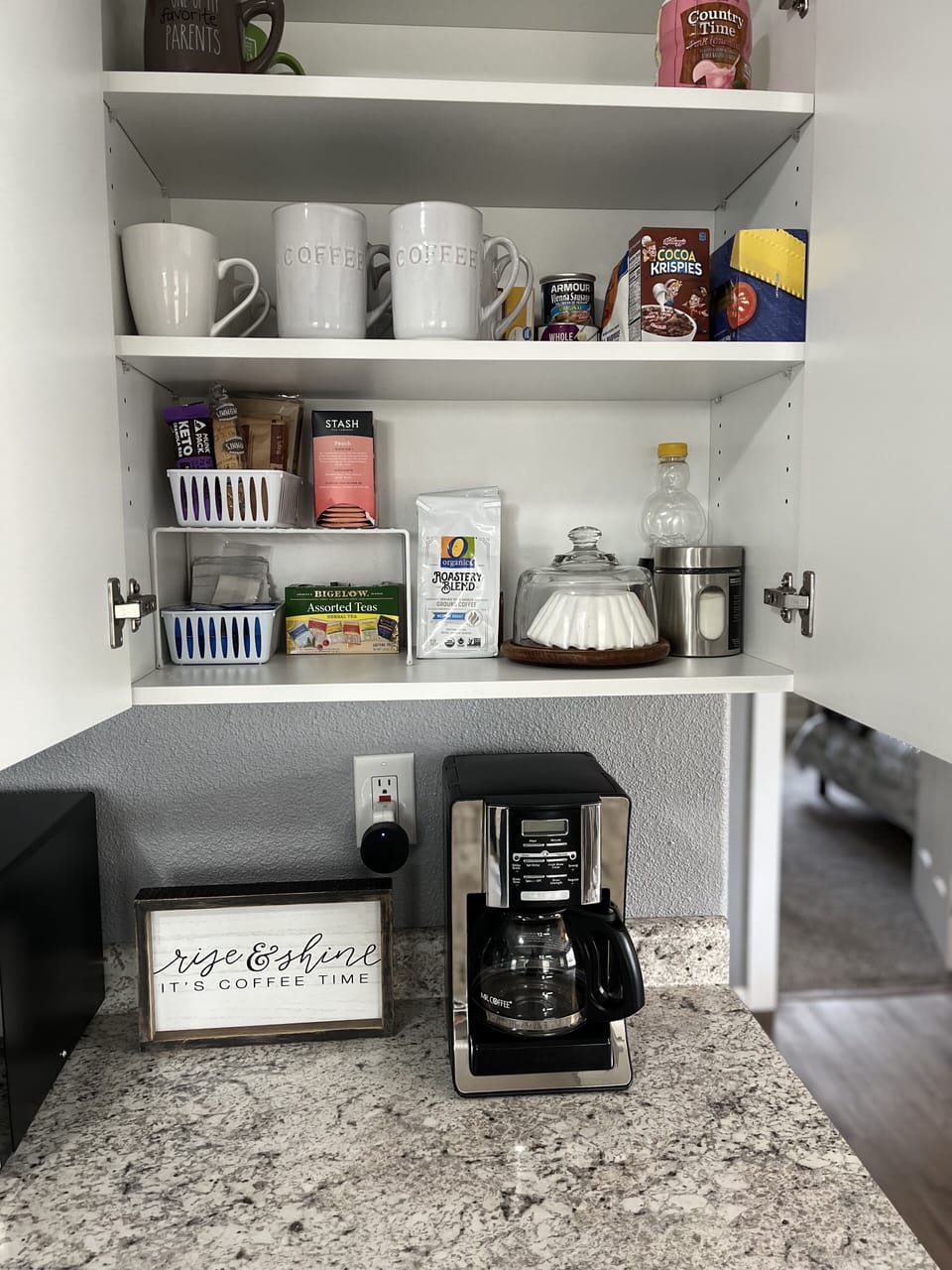Complimentary coffee, tea and snacks
