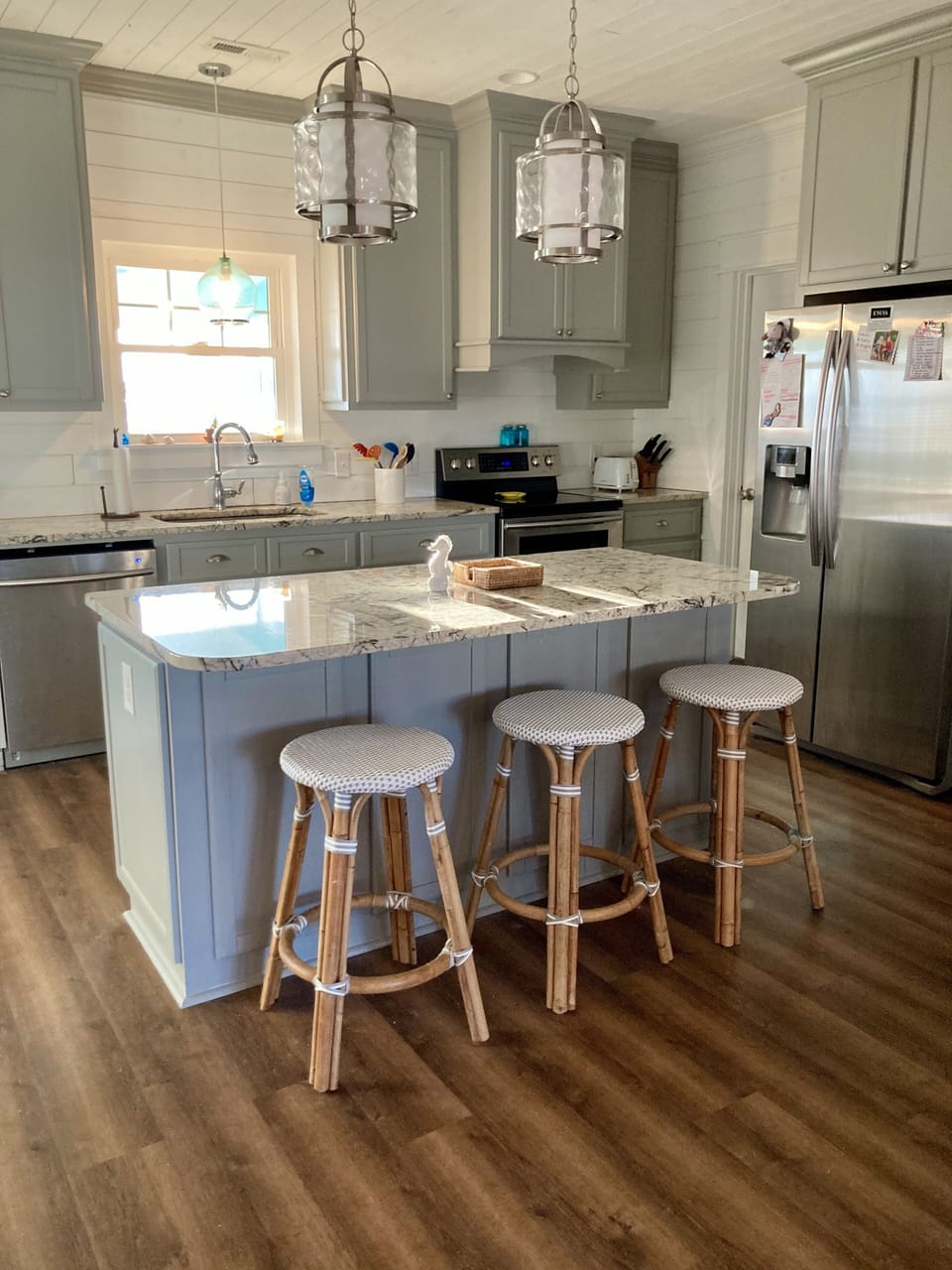 main floor kitchen