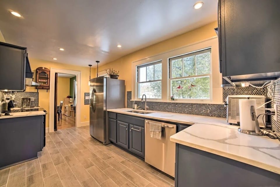 Appliances include: dishwasher, Keurig machine, microwave, toaster, air fryer
