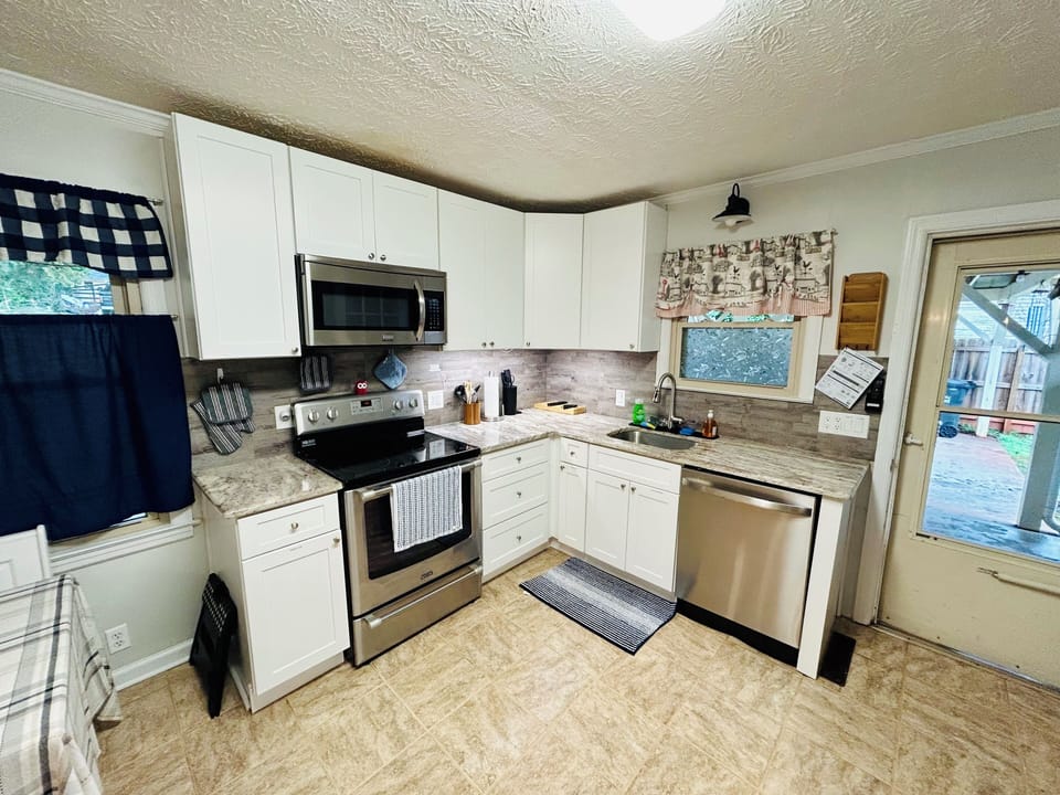 Full Kitchen - Electric range & dishwasher, microwave