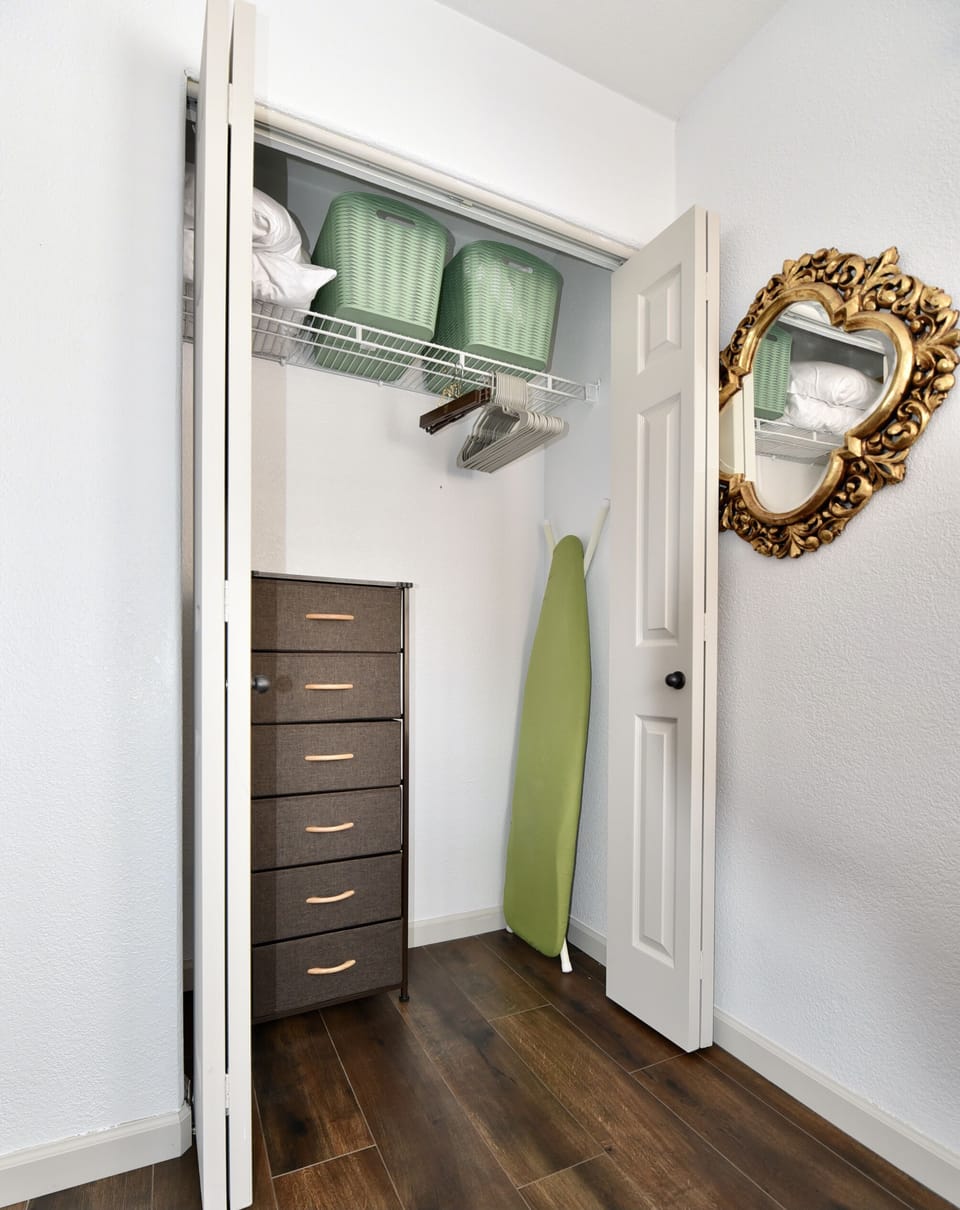 Closet for guest bedroom
