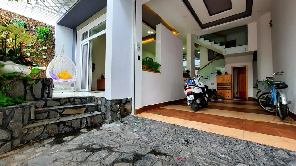 Villa, 5 Bedrooms, Smoking, Balcony | Bicycling