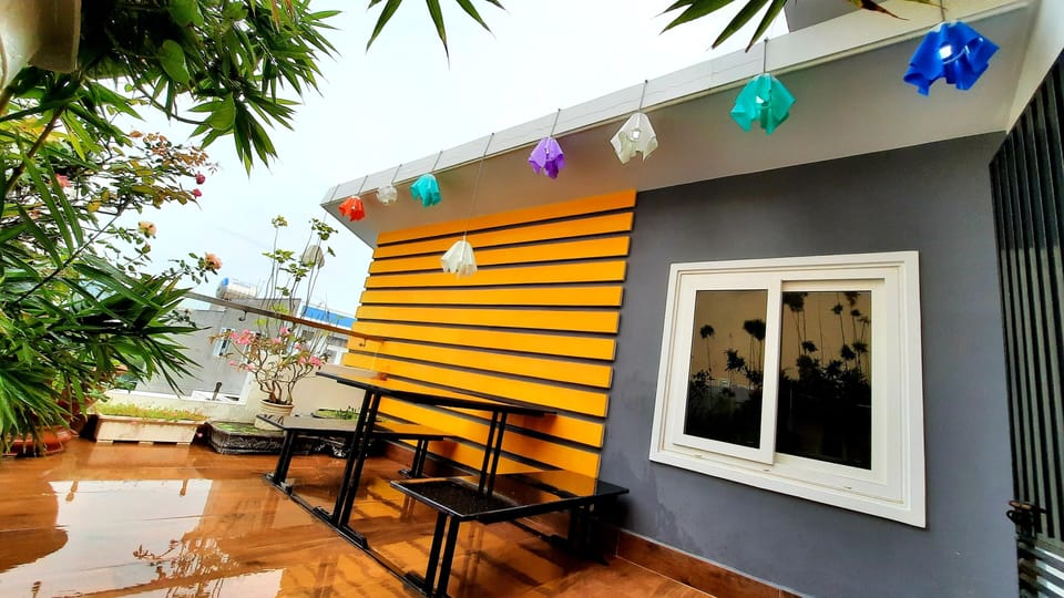 Villa, 5 Bedrooms, Smoking, Balcony | Interior