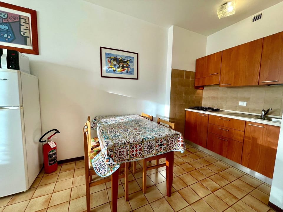 Apartment, 1 Bedroom, Balcony, City View | Interior