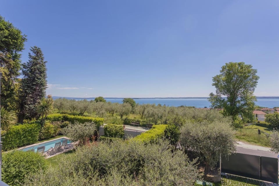 Room, 1 Bedroom, Balcony, Garden View | View from property