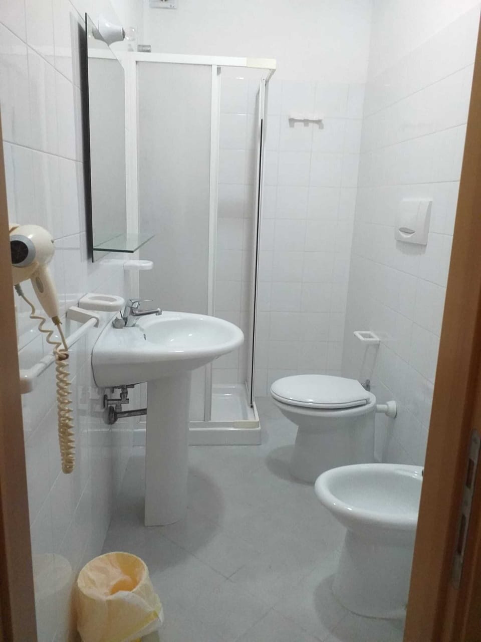 Room, 1 Bedroom, Accessible, Smoking | Bathroom | Towels