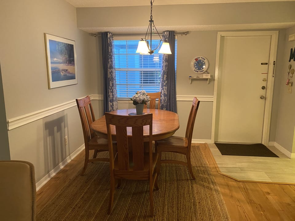 Dining room - has an extra leaf if needed for more people.