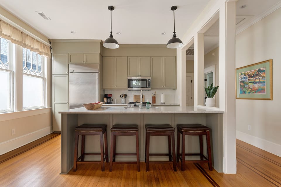 Downtown Luxury | Rutledge Avenue Inn (Suite B)