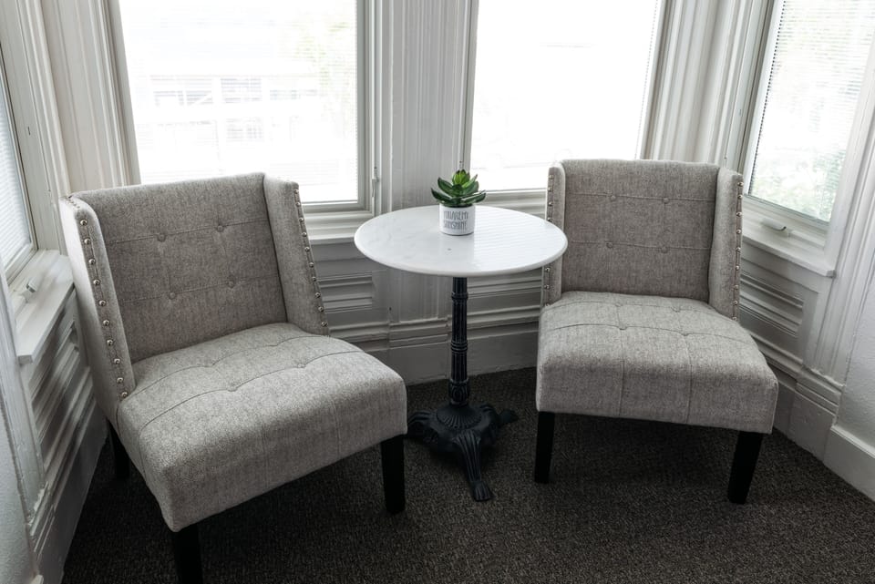 Standard Queen | Free WiFi, bed sheets