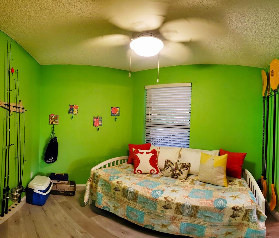 Trundle bed in den