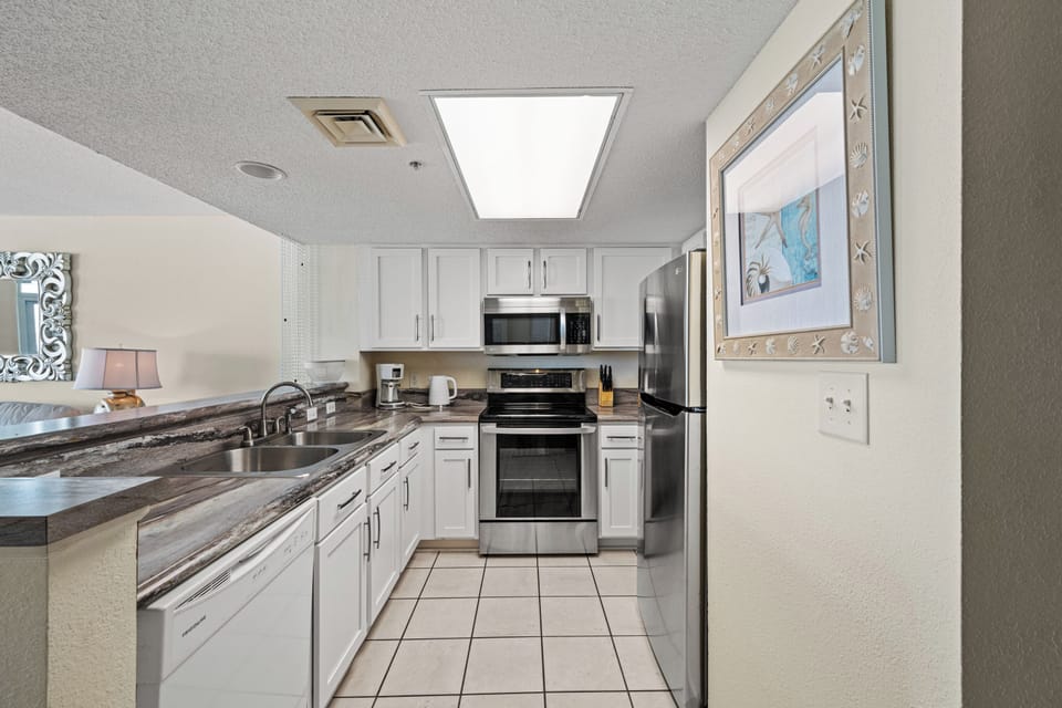 Test out your cooking skills in this fully stocked kitchen.