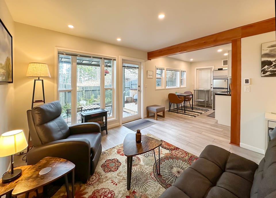 Living & Dining Areas