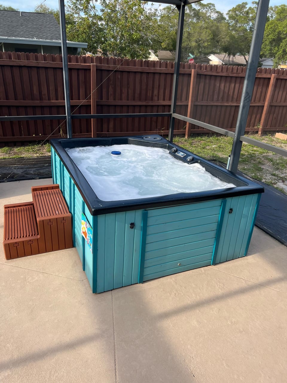 A hot tub. Please check with your physician prior to use. NO MINORS ALLOWED.