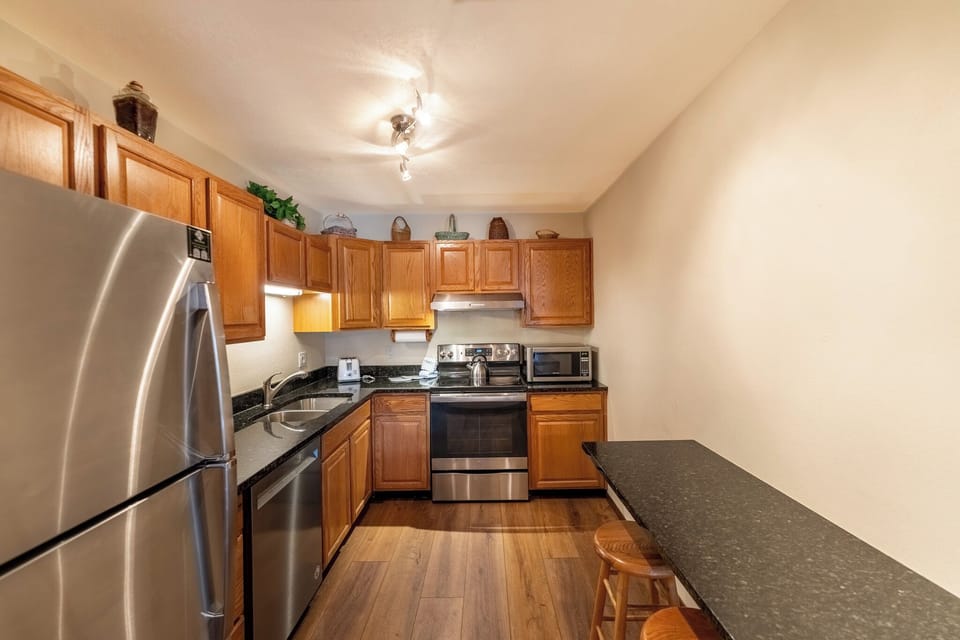 Condo (2 Bedrooms) | Property amenity