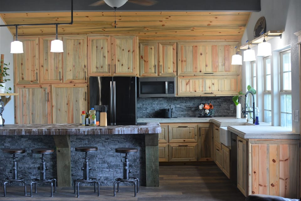 Awesome main kitchen 