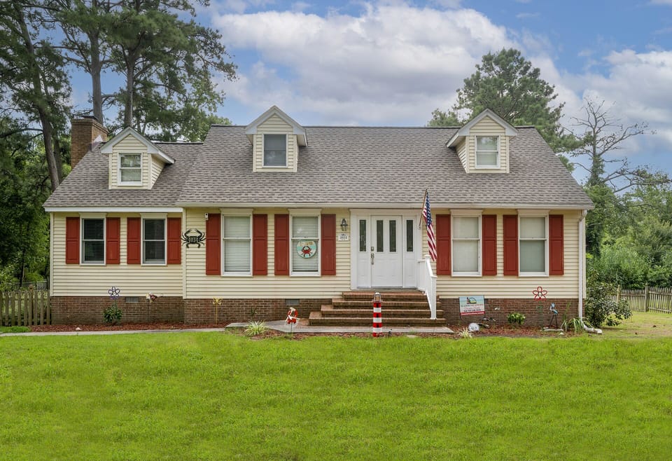 Welcome to Sandy Bottoms on beautiful Chincoteague Island!