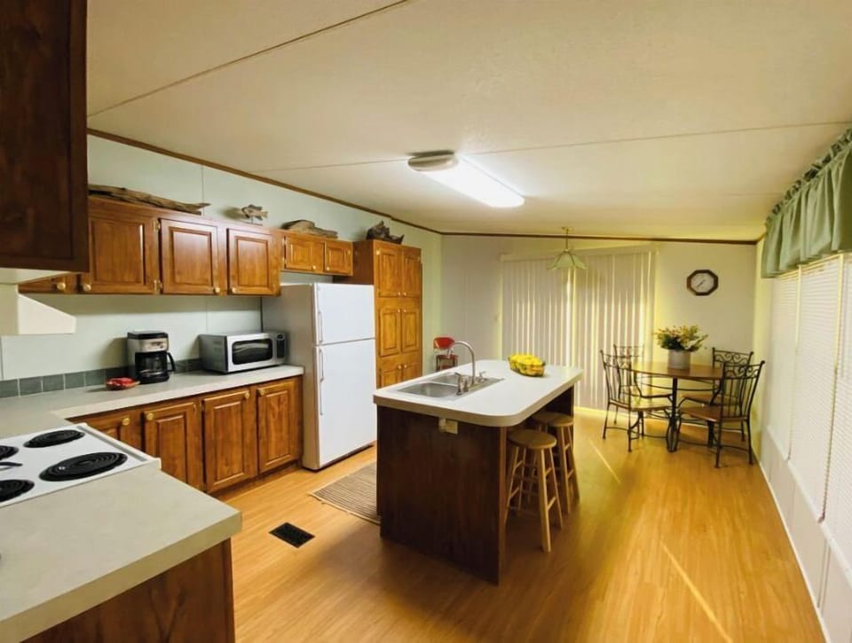 Spacious Kitchen
