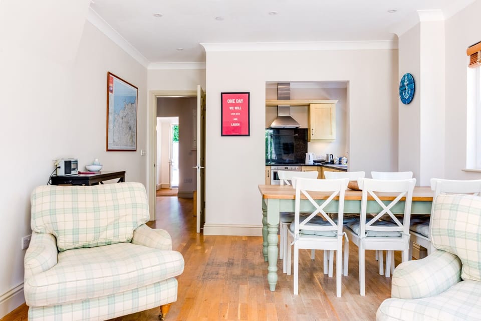 Cottage | Living area