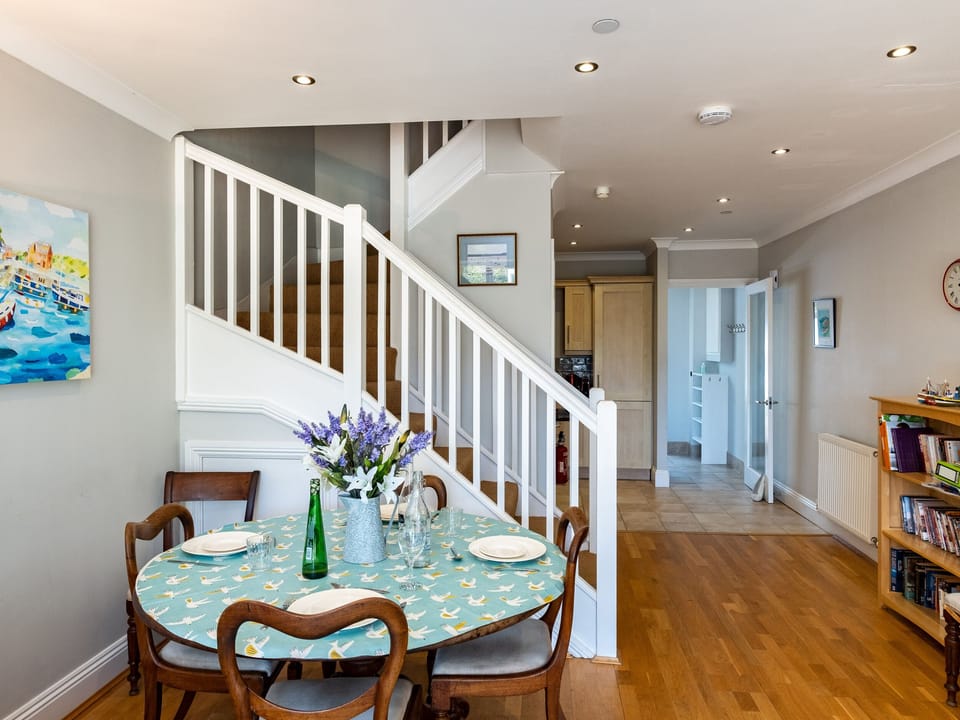 Cottage | Private kitchen | Fridge, microwave, dishwasher, electric kettle