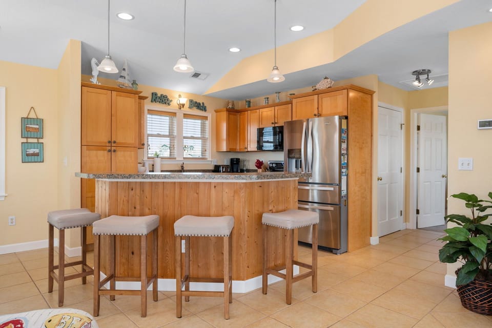 KH4900: The Dancing Sea Horse l TL Kitchen Area