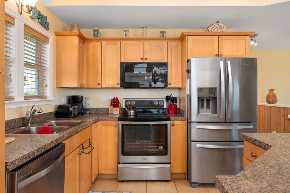 KH4900: The Dancing Sea Horse l TL Kitchen Area