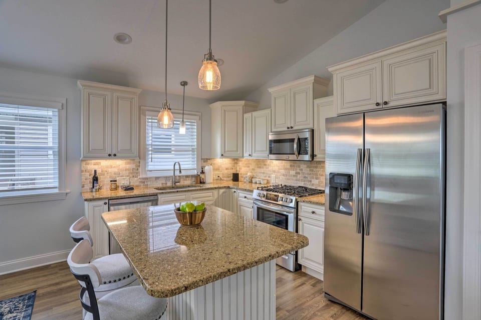 Fully Equipped Kitchen | Cooking Basics | Toaster